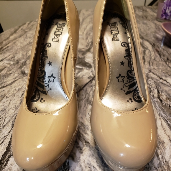 Brash size 9 nude heels - Picture 6 of 6